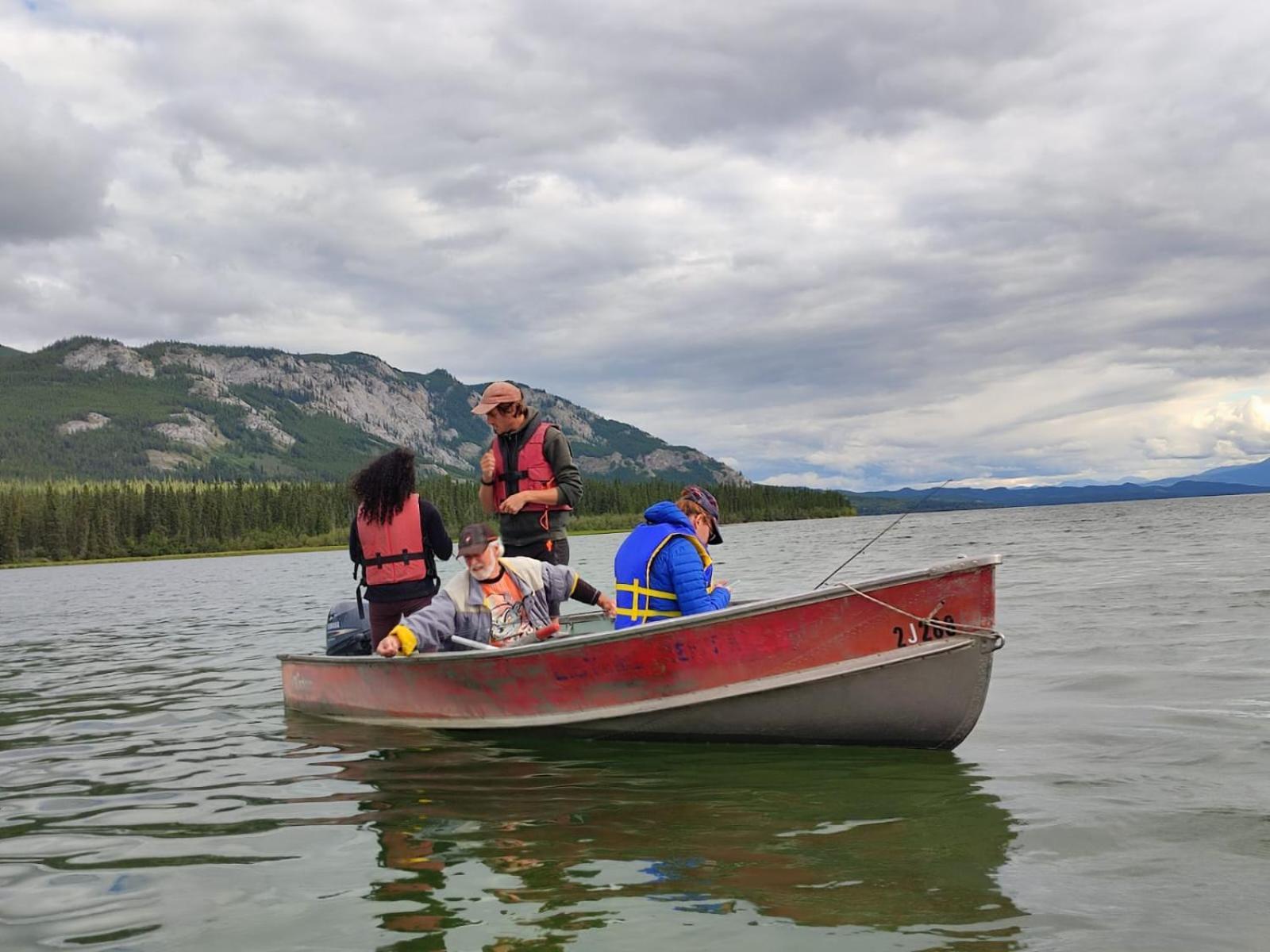 Little Atlin Lodge Tagish Buitenkant foto